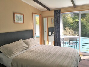 2 多间卧室、熨斗/熨衣板、免费 WiFi、床单