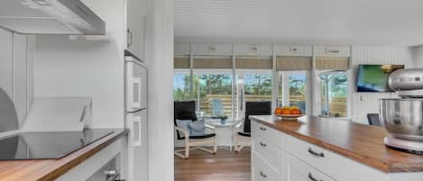 Refrigerador, horno, parrilla de estufa y lavavajillas