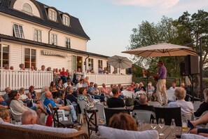 Terrace/patio - Dølen Hotel (Evje)