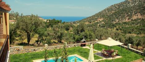 Villa, 3 Bedrooms, Smoking, Patio | Garden