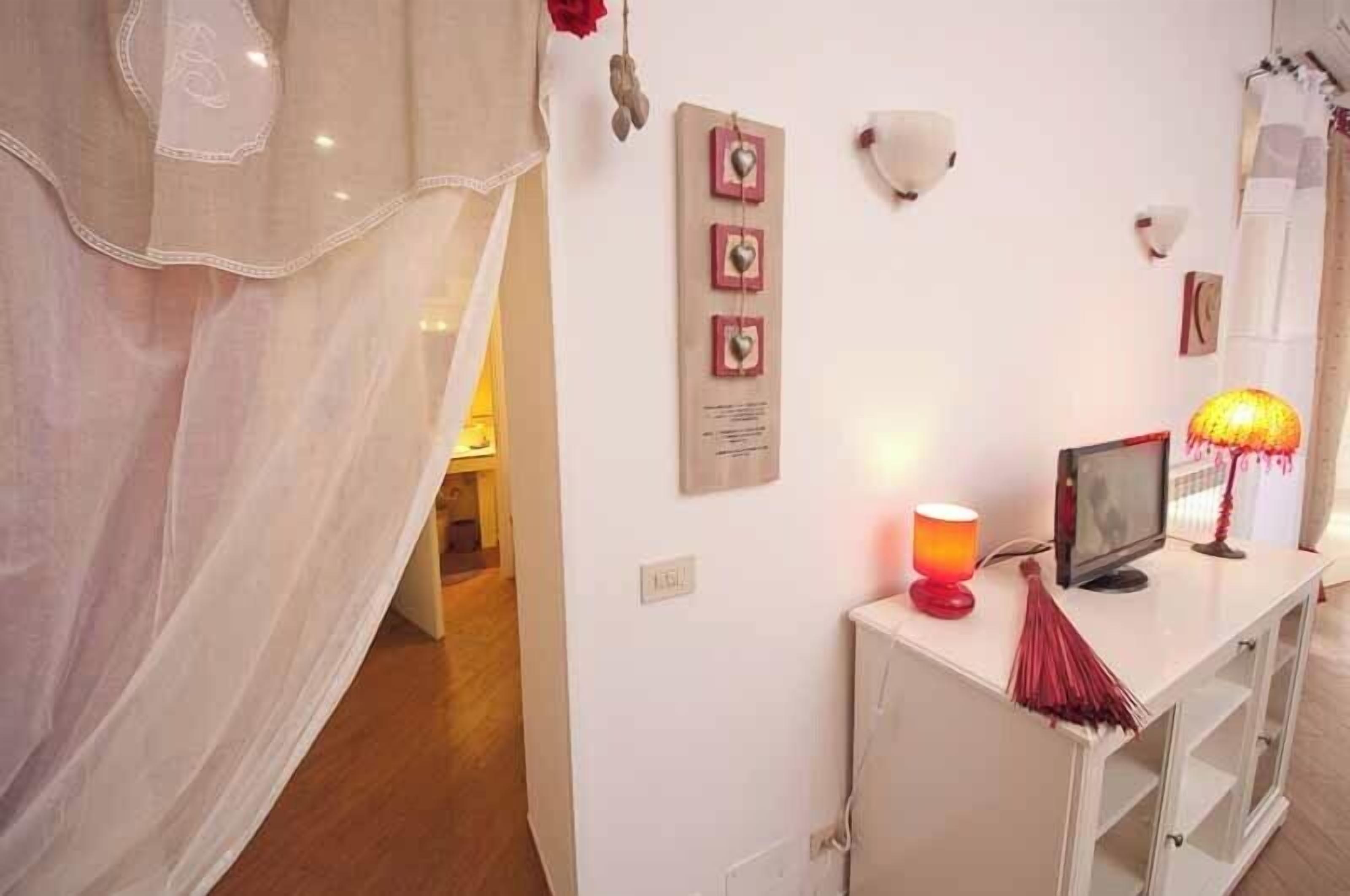 Apartment, 1 Bedroom, Garden View | Interior