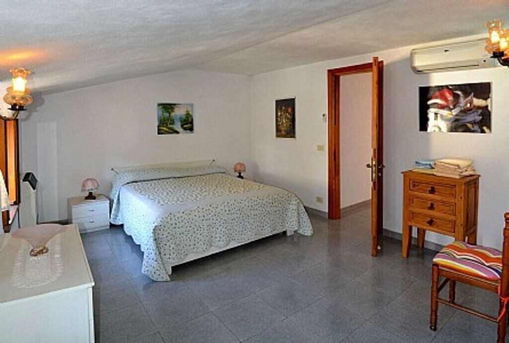 Apartamento, 2 quartos, para fumantes, sacada | 3 quartos, ferros/tábuas de passar roupa, Wi-Fi de cortesia