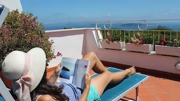Apartamento, 3 quartos, para fumantes, terraço | Terraço/pátio