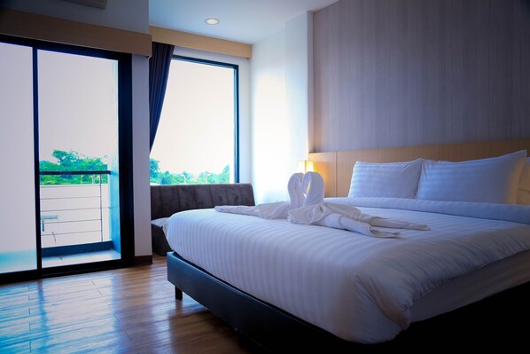 Caja de seguridad en la habitación y decoración personalizada