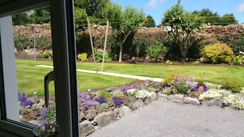 Apartment, 1 Bedroom, Smoking, Balcony | Garden