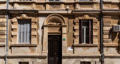 Aurora Rooms