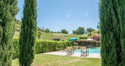 Wonderful Villa With Private Pool in the Heart of Tuscany