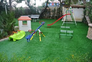 House, 2 Bedrooms, Smoking, Ocean View | Children's area