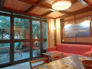 Casa, 1 quarto, para fumantes, terraço | Vista da propriedade