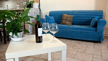 Apartment, 1 Schlafzimmer, barrierefrei, Raucher | Wohnzimmer