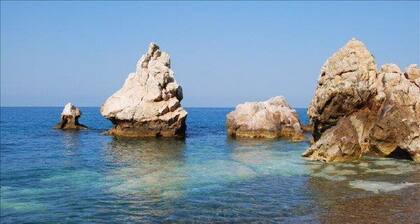 Panoramic Apartment in Villa With Pool and Garden Wi-fi