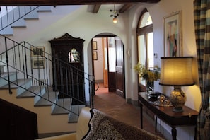 Villa, 3 Bedrooms, Smoking, Balcony | Interior