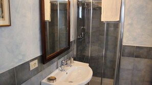 Villa, 3 Schlafzimmer, Raucher, Balkon | Badezimmer