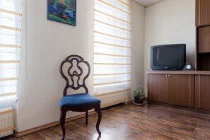 House, 2 Bedrooms | Interior