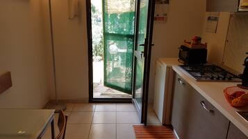 House, 2 Bedrooms, Garden View | Bahagian dalam