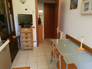 Huis, 2 slaapkamers, uitzicht op tuin | Interieur