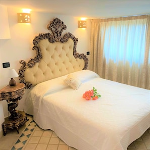 Room - Villa on top of a Hill With an Enchanting View of Lake Bolsena (Montefiascone)