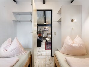 3 Schlafzimmer, Reisekinderbett, Bettwäsche