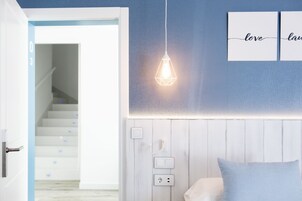 İki Ayrı Yataklı Oda (Accesible) | Minibar, odada kasa, masa, dizüstü bilgisayar çalışma alanı 