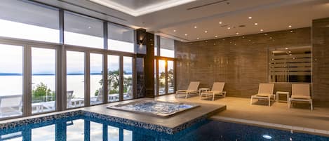 Indoor pool, pool loungers