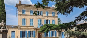Gîte with swimming pool Lauris
