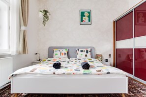 2 bedrooms, WiFi - The commnist apartment (Hlavní mesto Praha)