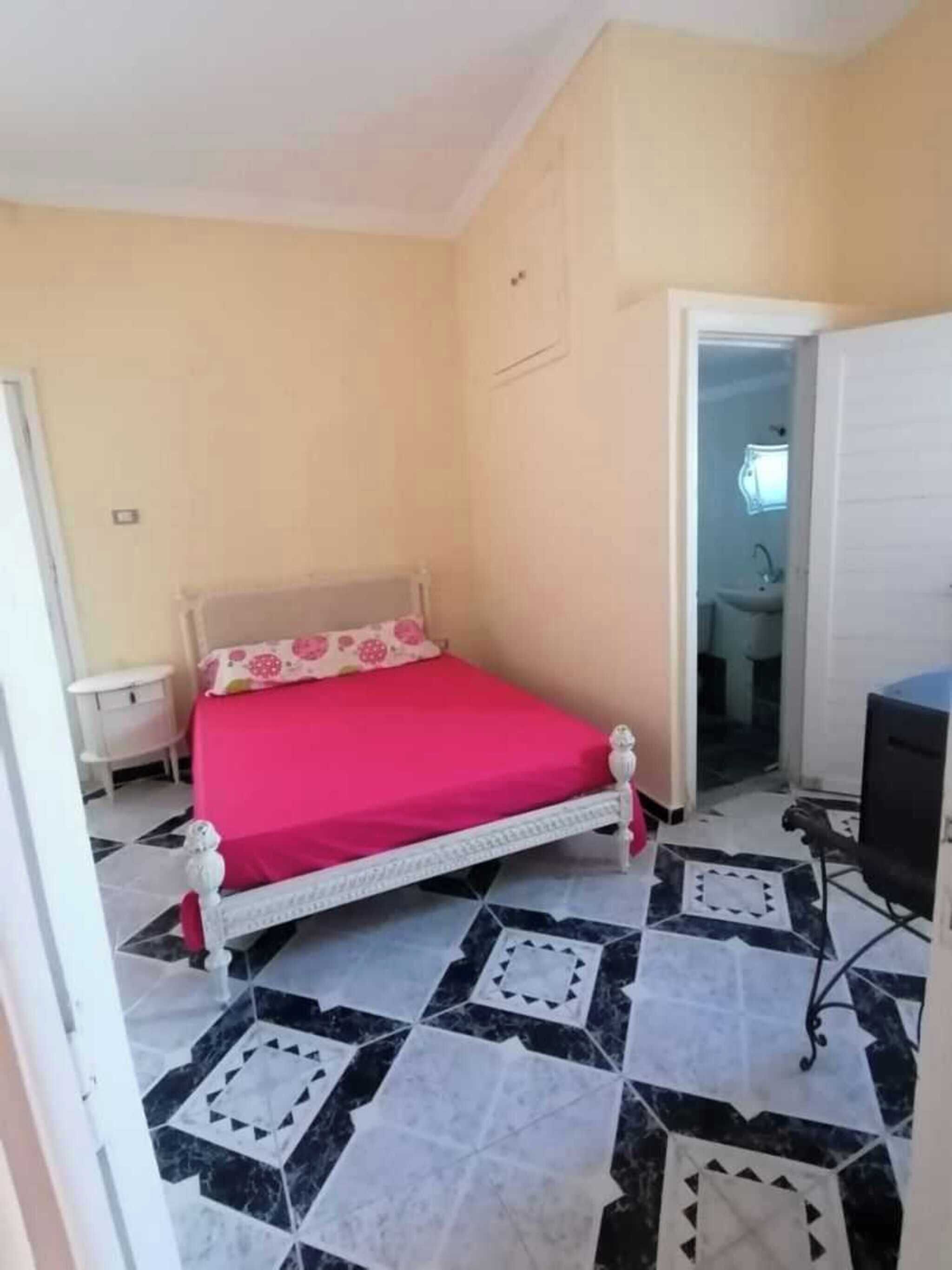 5 bedrooms