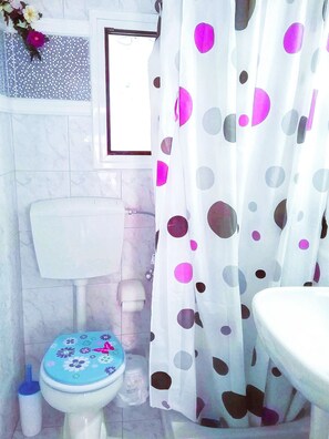Shampoo - Cozy 2 Bed Studio In Old Town Corfu With Lovely Patio Free Wifi Ac (Corfu)