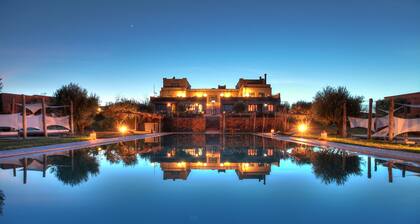 Villa Spacious Suites, Terraces Pool With Atlas View for Large Groups