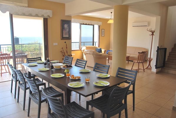 Villa, 5 Bedrooms, Smoking, Private Pool | Dining