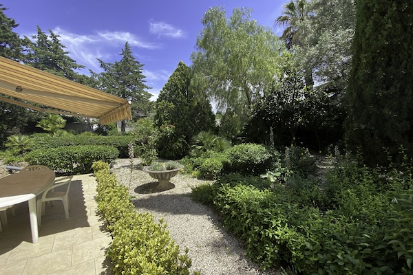 Autre photo de la terrasse rez-de-jardin