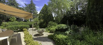 Quiet villa 500 m from Port Santa Lucia and beaches