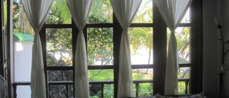 Villa, 2 Bedrooms, Smoking, Balcony | Interior