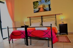 5 bedrooms, WiFi - Holiday House & Events With Private Pool in the Center of Sicily (Enna)