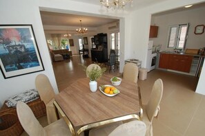 Lobby sitting area - Guest house Anlave (Drobnici)