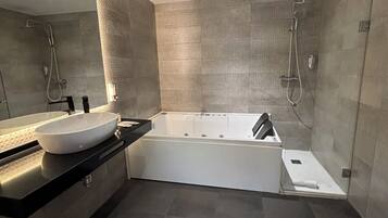 Premium Suite