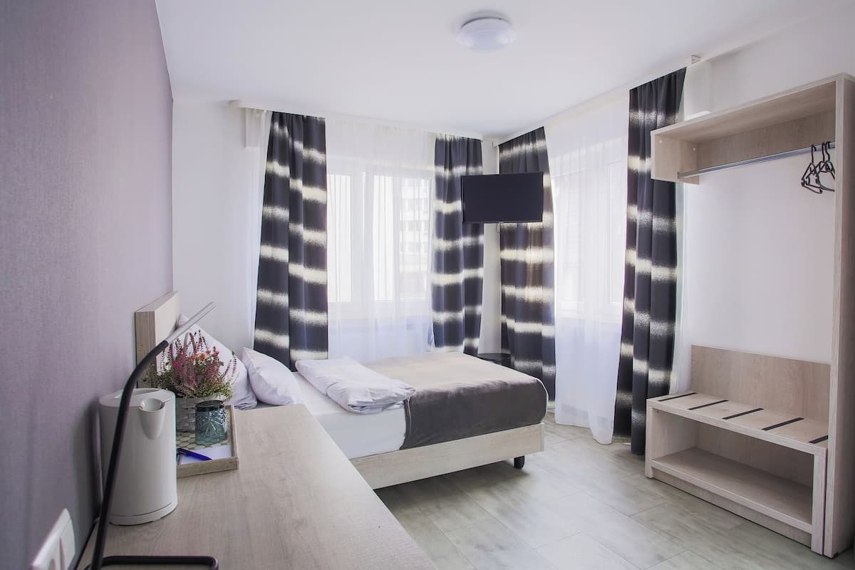 Habitación Business individual | Escritorio y wifi gratis