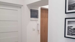 Comfort Apartment, 2 Bedrooms, Balcony | Living area - Maya's Flats & Resorts - Kołodziejska 7 (Gdansk)