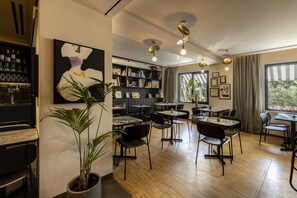 Cafe - The Modernist Athens (Athens)