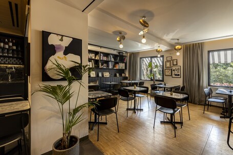 The Modernist Athens - Image 46