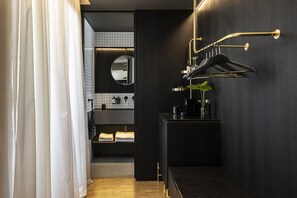 Kamer | Lakens van Egyptisch katoen, luxe beddengoed, een minibar