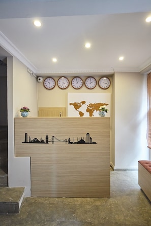 Reception - Luna Suites Taksim (Istanbul)