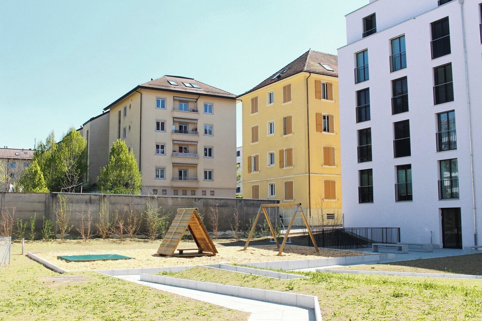 Apartment, 2 Bedrooms, Accessible, Smoking | Interior