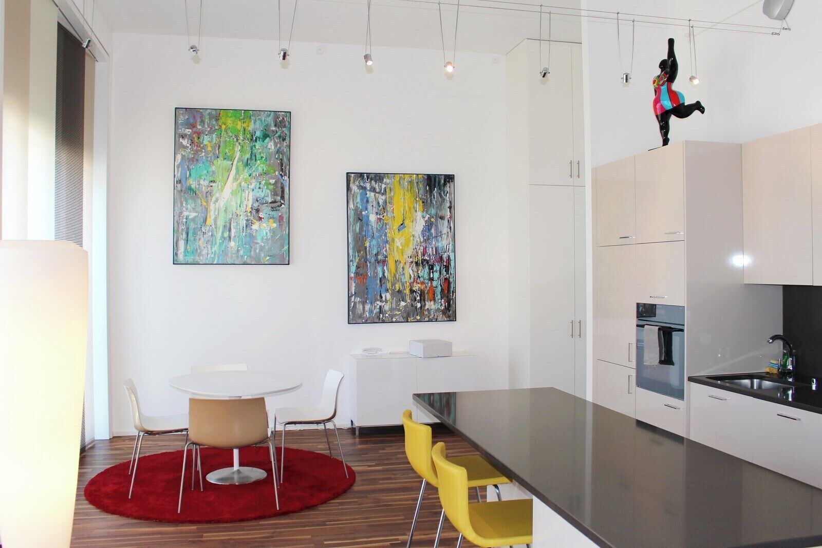 Apartment, 2 Bedrooms, Accessible, Smoking | Dining room