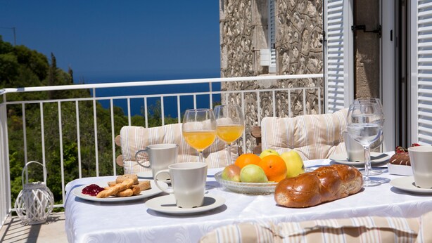 Outdoor dining - Lefkascottagehouse Villa (Lefkada)