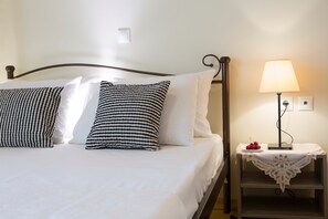 2 Schlafzimmer, Bügeleisen/Bügelbrett, Bettwäsche