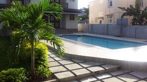 Unclassified image, 4 of 21, button - Fully Furnished 2 Bedroom Ground Floor Apartment With Pool (Grand-Baie)