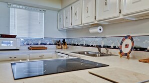 Studio (2 Bedrooms) | Innvendig