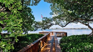 Studio (2 Bedrooms) | Interior