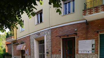 Apartment, 1 Bedroom, Accessible, Patio | Front of property